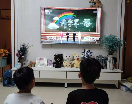 1630551903145317.png “理想照亮未来”——商丘市示范区实验小学组织师生观看《开学第一课》196.png