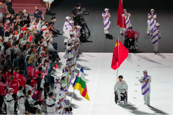 1631255836797631.png 莲花街小学+王丽芳+奏响自强不息生命华章103.png