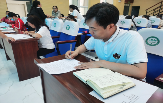 ������Сѧ+������+�������  �﷫��������������������Сѧ�ٿ���ѧ�ڷ�У��ѧȫ�湤������572.png