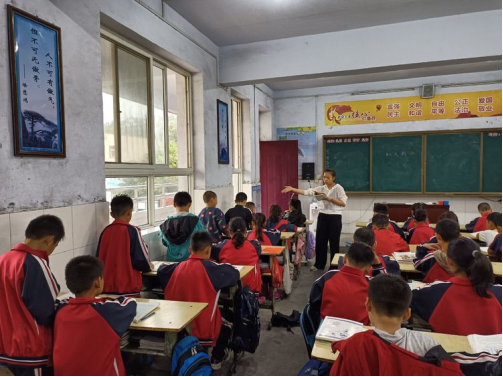 �鱦�й���������Сѧ��ʵ��˫���������� �������δٳɳ�215.png