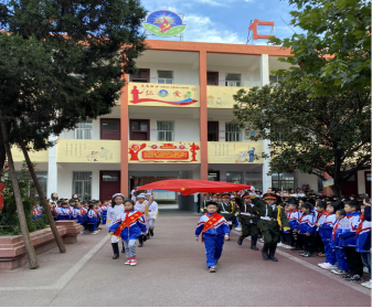 �����ص�һСѧ������ƮƮ  ����ǰ�С�����������ʽ263.png