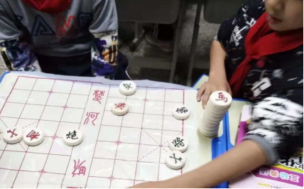 ��¡��ʯţСѧ�����Ƿḻ��ʵļ������� -(1)425.png