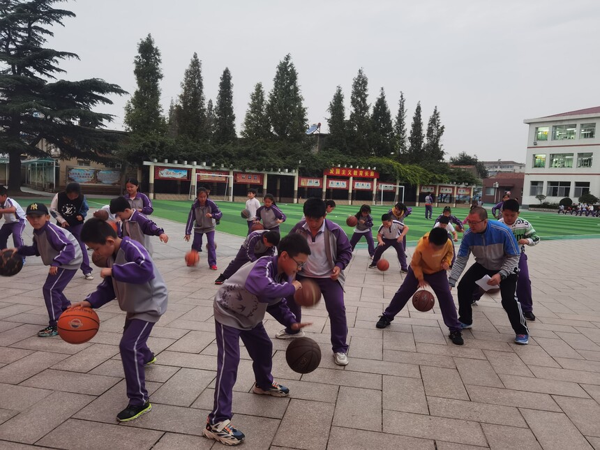 1634715317110375.jpg 篮球1.jpg