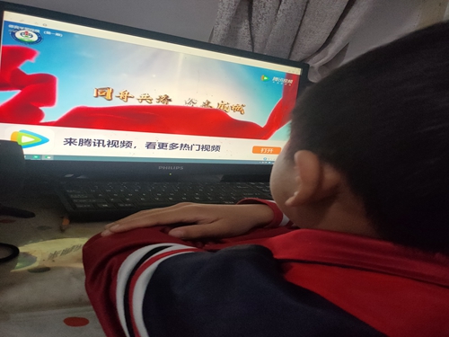Ƭ.jpg
