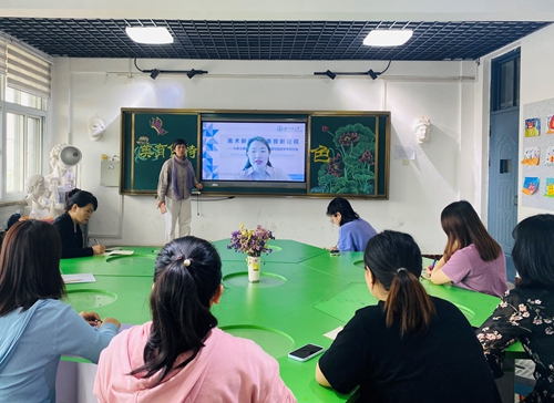 1653274690546120.jpg 集体教研.jpg