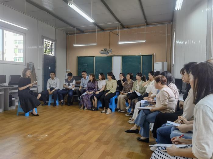 1653388868828711.jpg 5.2二年级组会议_proc.jpg