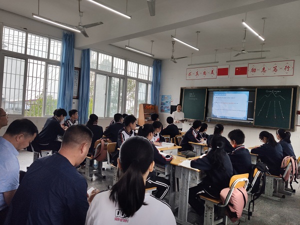 1654064192458895.jpg 吴姗姗.jpg