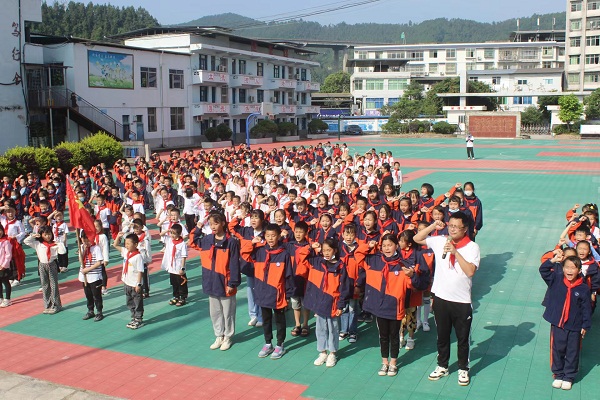 1654161119248711.jpg 入队宣誓.jpg