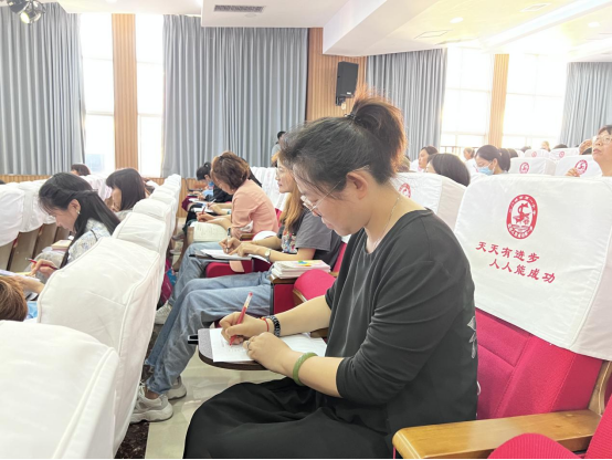 1654592630215087.png 立师德 树师风 强师能(1)414.png