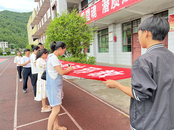 1656062208229590.png 图片2.png