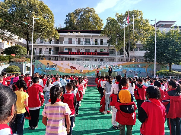 1662539527561730.jpg 演讲比赛.jpg