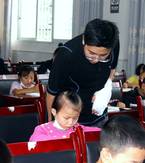 1663913313214720.jpg 2022秋新进教师1.jpg