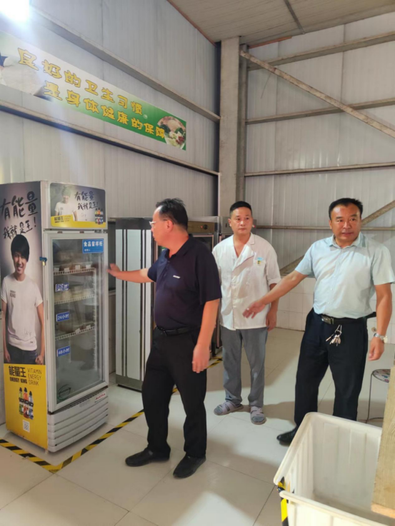 1664506425372811.png 濮阳市范县王楼镇一中召开安全稳定疫情防控工作会议(1)299.png