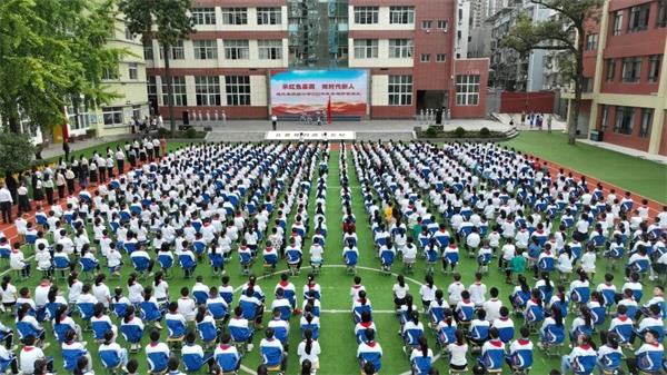 1665978918660898.jpg 640.jpg