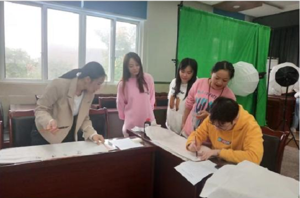 1667990623643024.png 图片2.png