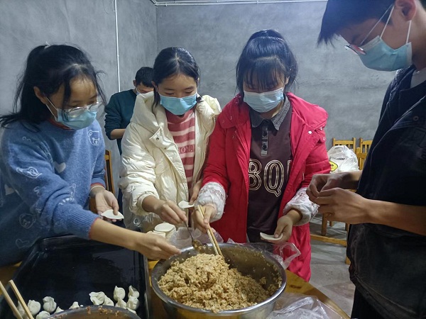 1669689871232717.jpg d6c59dcf484aff710f7d2db066a5d8b.jpg