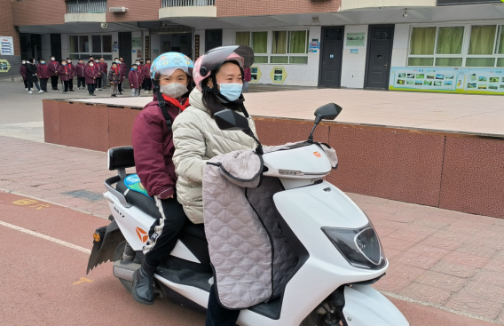 1677048324666685.png 三门峡市第一小学开展“一盔一带”安全教育宣讲活动(1)193.png