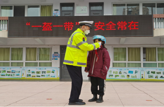 1677048347875376.png 三门峡市第一小学开展“一盔一带”安全教育宣讲活动(1)283.png