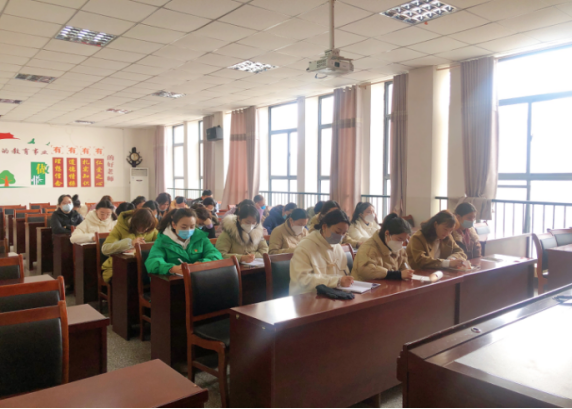 1677132801488290.png 平马路小学召开德育专题会报道479.png