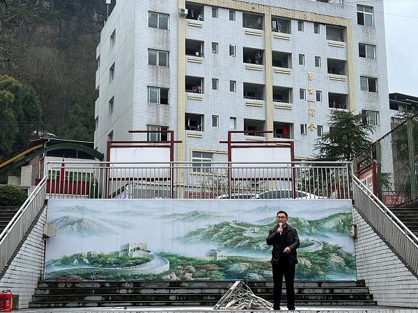 1677404059920383.jpg 消防演练 (2).jpg