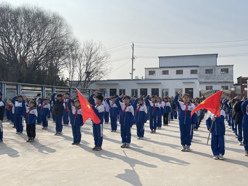 1677633402356859.jpg 升旗仪式照片1.jpg