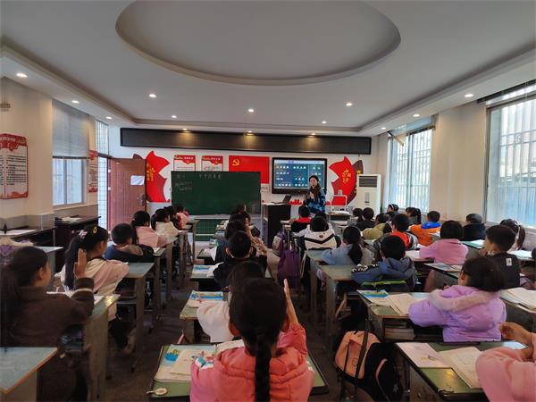 1679056778603556.jpg 推门听课3.jpg