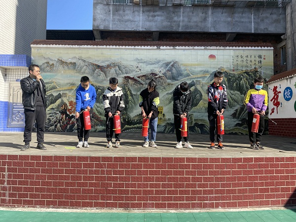 1679483135402929.jpg 消防教育 (1).jpg