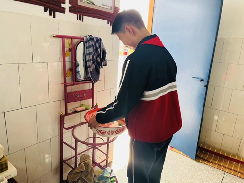 1680136802784510.jpg b13c7da523f51b805757b014e2bdfd7.jpg