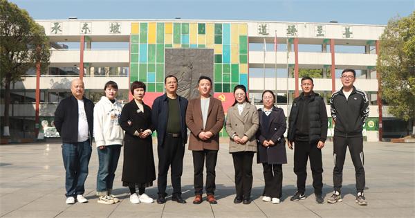 1680501246624111.jpg 合影留念.jpg