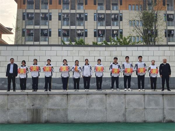 1681203835510412.jpg 2e7d66d2e748874326fa4b840b441e0_proc.jpg