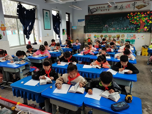 1681725696125080.jpg e2b8d685df2ac0b22502cefb4524c0f.jpg