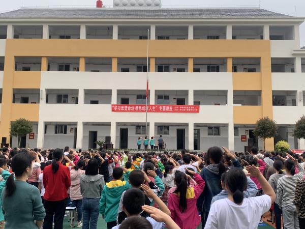 1681896997424705.jpg IMG_0440_proc.jpg