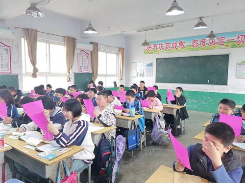 1682075171844194.jpg 7d13a47797ecfb83542b0fbb09cbc68.jpg