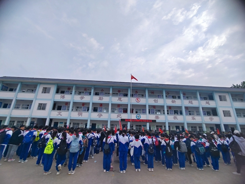 1683017529544329.jpg 1b931202234a7e4e7643c7c9f3e033d.jpg