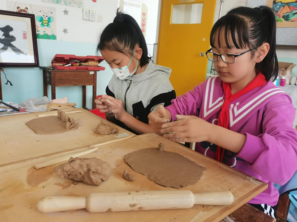 1683171679931072.png 图片1.png