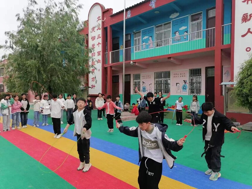 1683186371917497.jpg 26a8a261f3a8a403bf90f405e731b712a_html_eca8aa3d705bac81.jpg