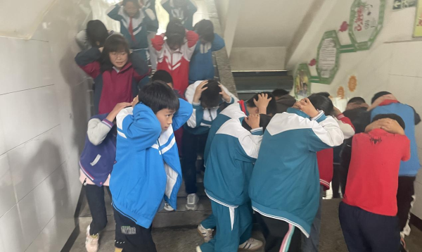 1683631228550166.png 图片1.png