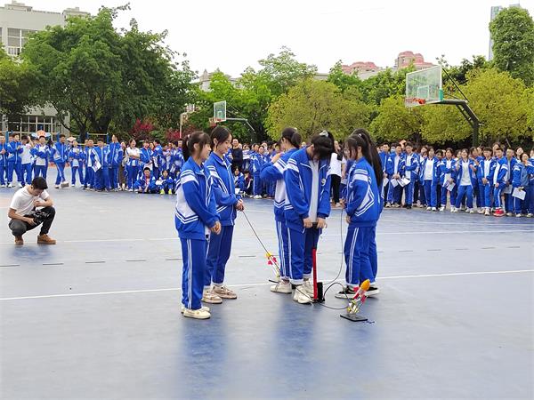 1683808848659406.jpg 水火箭.jpg