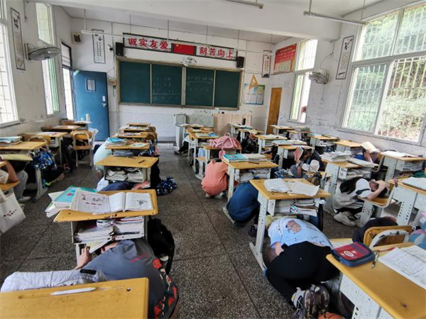 1683977497888796.png 图片2.png