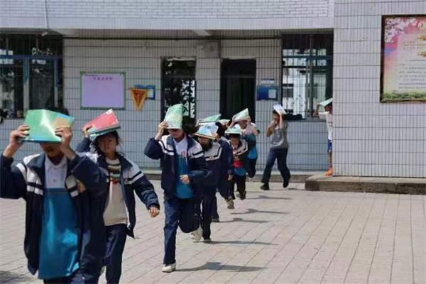 1684137300673351.jpg 疏散1_proc.jpg