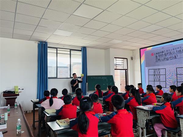 1684319759688764.jpg 课堂展示03_proc.jpg