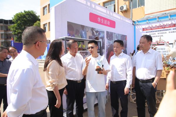 1684895321484353.jpg IMG_7972_proc.jpg