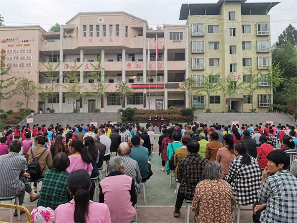 1684896511513596.jpg 58249C6F5ABD88AC7A351D83D4795EEE_proc.jpg