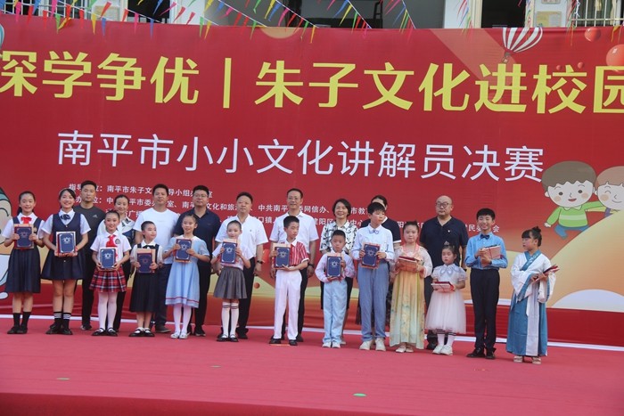 1685432902370011.jpg img_7890.jpg