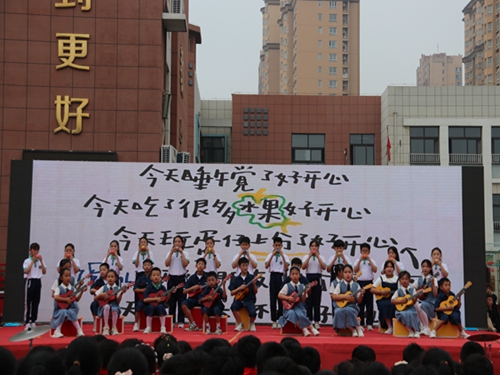 1685505926331812.jpg 学生陶笛与尤克里里演出.JPG