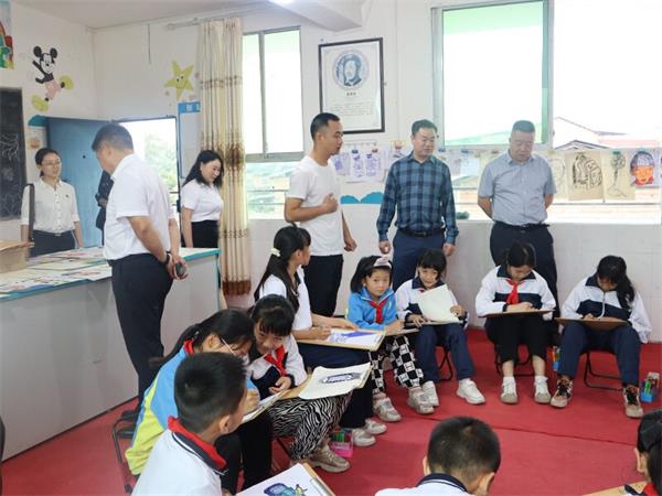 1687089988462585.jpg 达川区代光兵名校长工作室走进万家小学2_proc.jpg