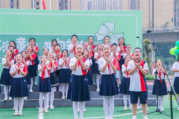 1687659365924460.jpg 图二:四年级合唱团.jpg