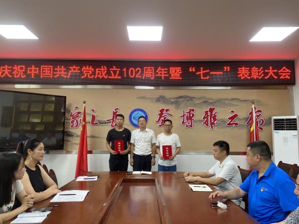 1688302312694757.jpg DD698ABA1EC426327706BFDB09030BF6_proc.jpg