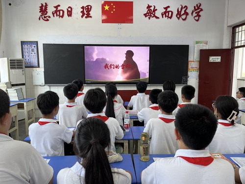 1688357421696832.jpg 2.jpg