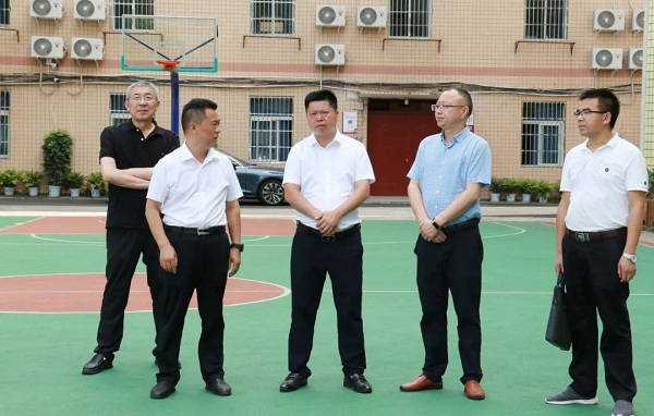 1690592568305981.jpg 640.jpg